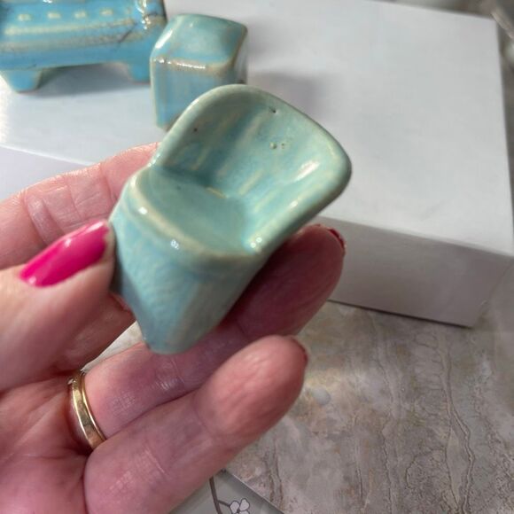 3 piece VTG Ceramic doll hose furniture..issues - Picture 9 of 14